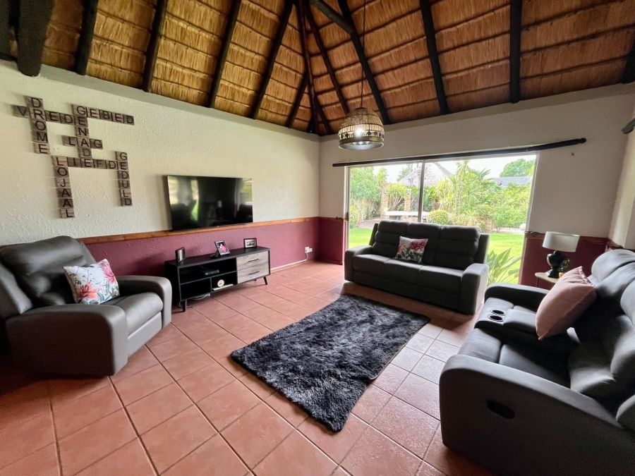 3 Bedroom Property for Sale in La Hoff North West